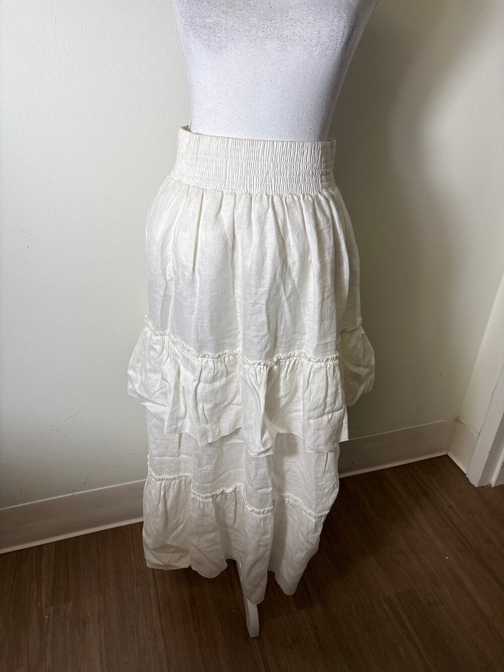 Sundays Off White Linen Tiered Maxi Skirt Sz M